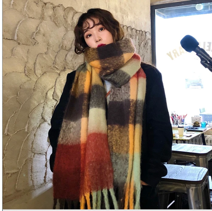 Multicolour checked scarf with tassels